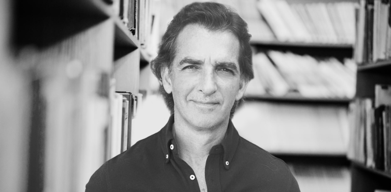 La entrega de credenciales a las autoridades electas marca el cierre del proceso electoral en Santa Cruz