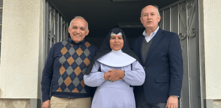 INTI moviliza ayuda alimentaria en La Paz: 1.500 pollos para aliviar la escasez en hospitales y centros sociales