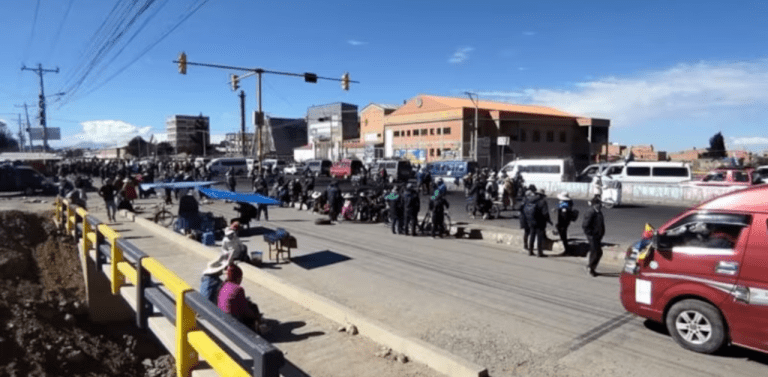 Se cumplen 50 días de conflicto sin acuerdos para levantar bloqueos en Bolivia